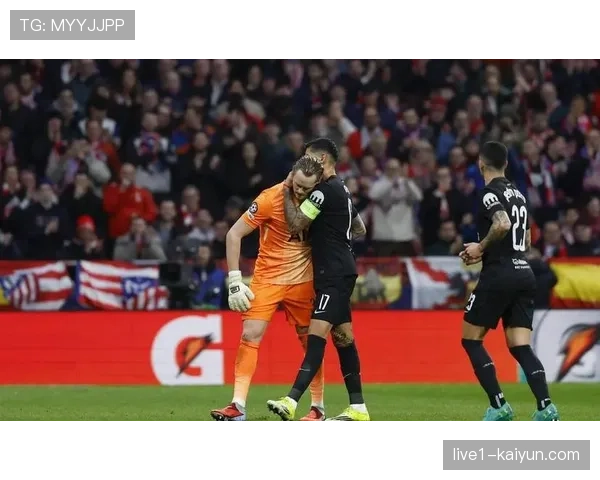 热刺门将金斯基两度低级失误 开场十五分钟连丢三球埋祸根